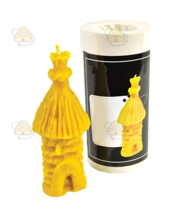 Ruche avec toit en roseau, forme moulée